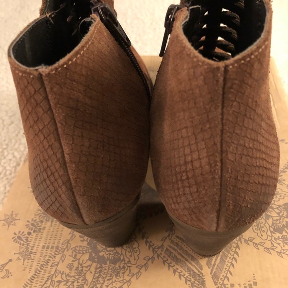 FREE PEOPLE Loveland Ankle Boots BROWN SUEDE - Picture 6 of 8